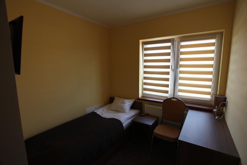 Hotelik A2 Pruszków Szoba fotó