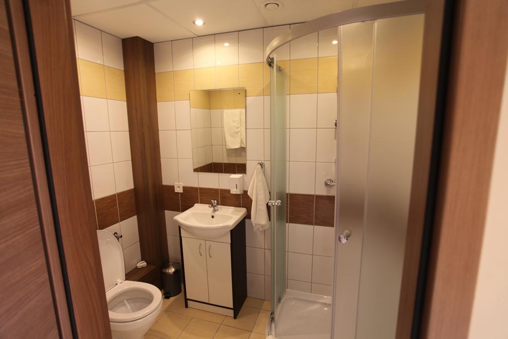 Hotelik A2 Pruszków Szoba fotó