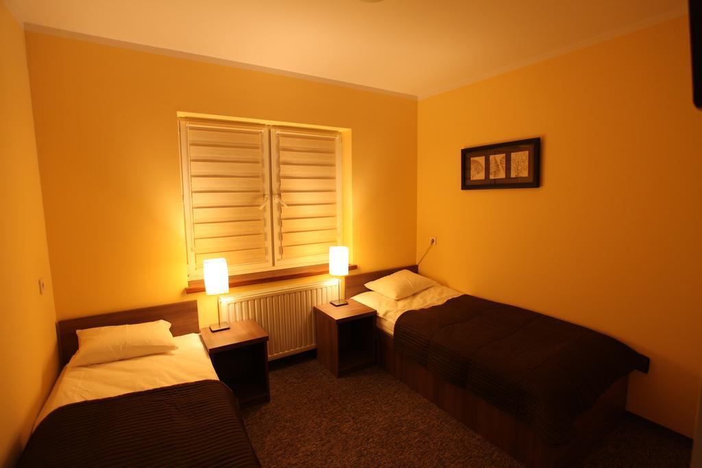 Hotelik A2 Pruszków Kültér fotó