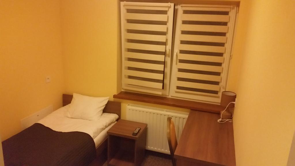 Hotelik A2 Pruszków Szoba fotó